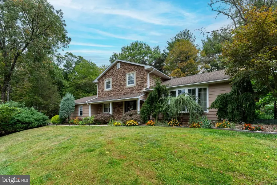 230 Jacobs Creek Rd, Titusville, NJ 08560 - Image #2