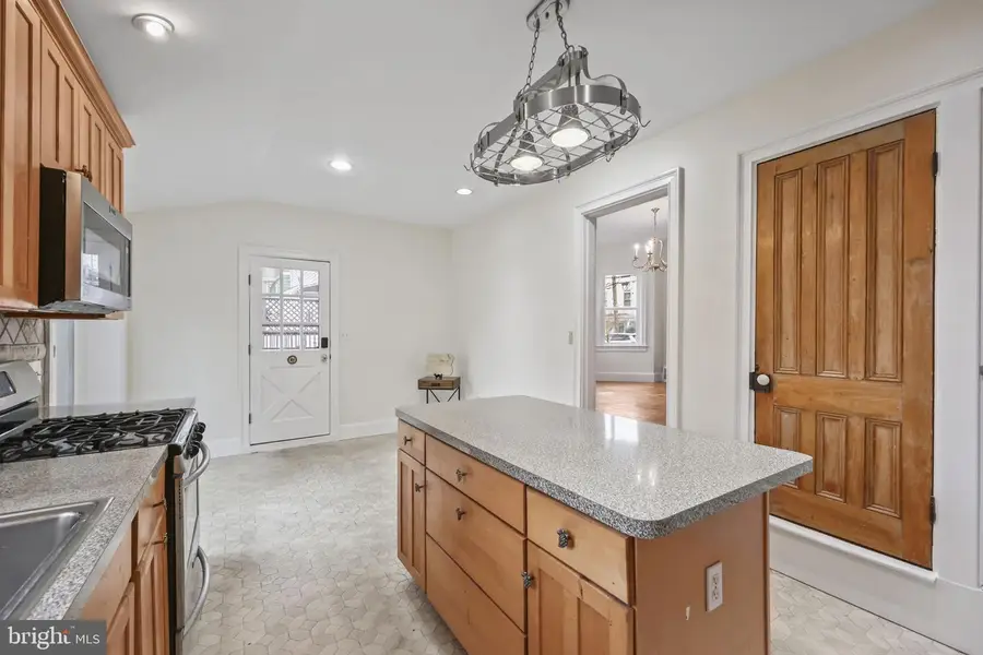 38 Mercer St, Hamilton Square, NJ 08690 - Image #3