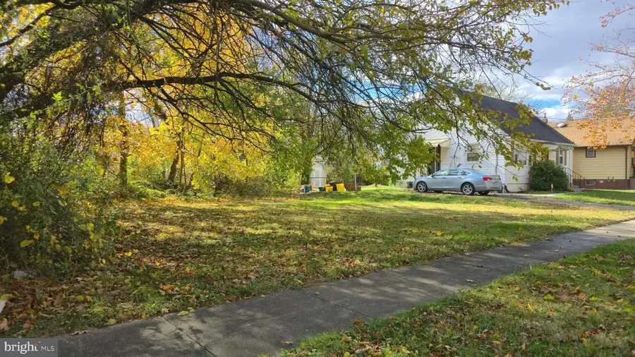 533 Hunt Ave, Hamilton Township, NJ 08610 - Image #2