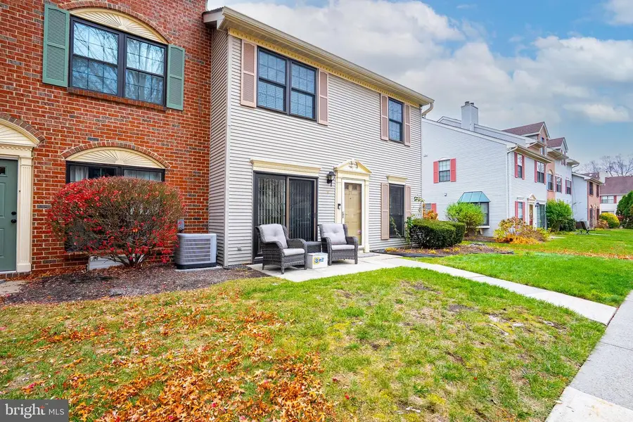 27 Drewes Ct, Lawrenceville, NJ 08648 - Image #2