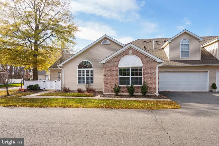 131 Point Ct, Lawrence Township, NJ 08648 - Image #2