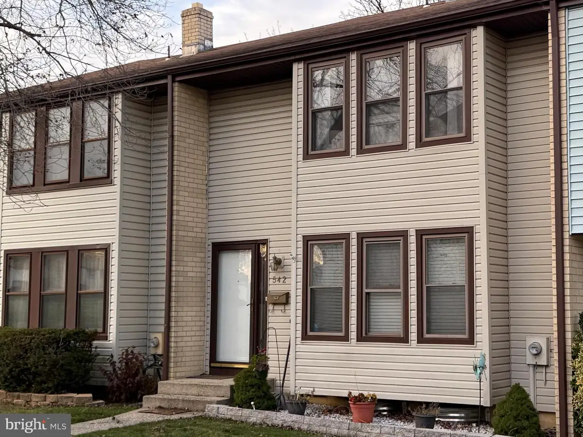 542 Fairfield Rd, East Windsor, NJ 08520 - Image #1