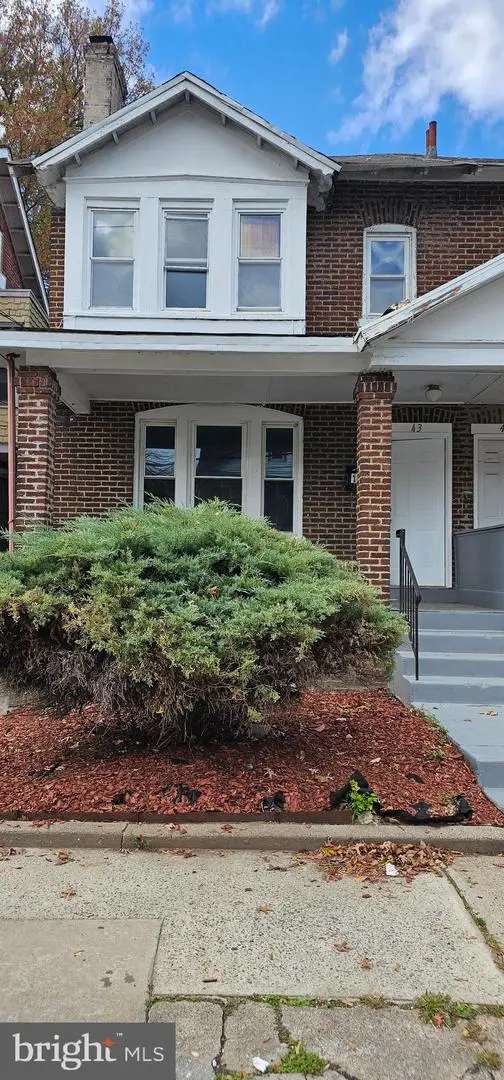 43 Laurel Ave, TRENTON, NJ 08618