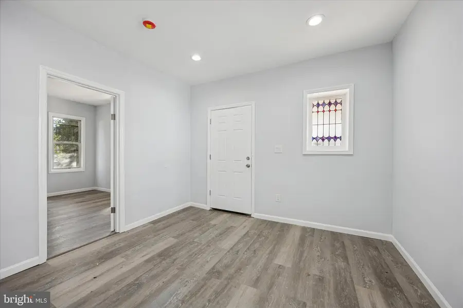 566 Rutherford Ave, Trenton, NJ 08618 - Image #3