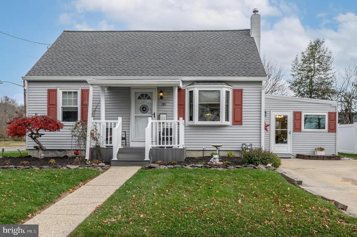 35 Brown Dr, Hamilton Square, NJ 08690 - Image #1