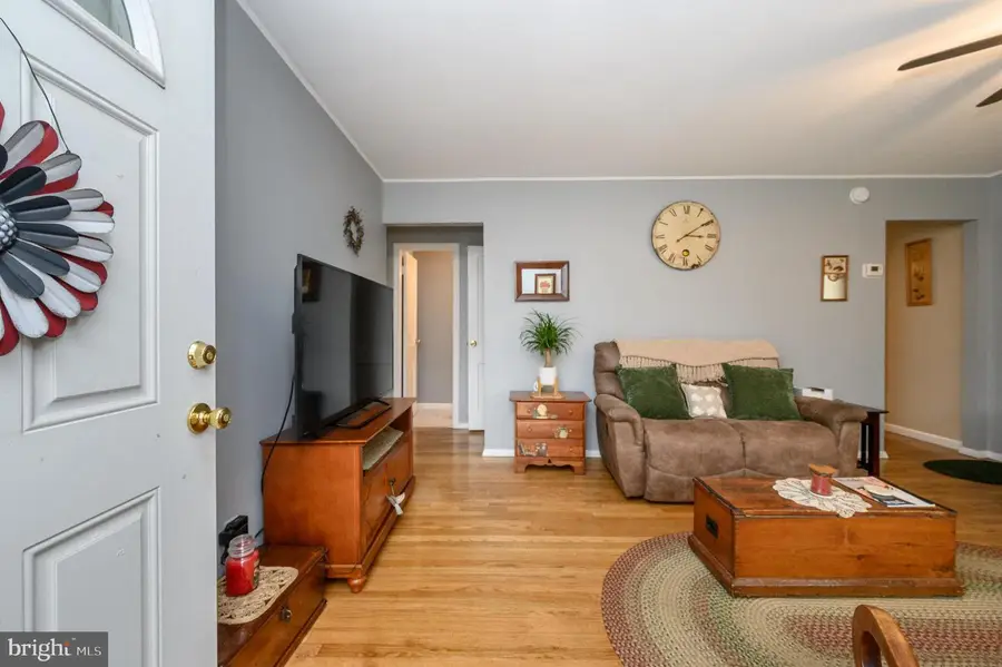 35 Brown Dr, Hamilton Square, NJ 08690 - Image #3