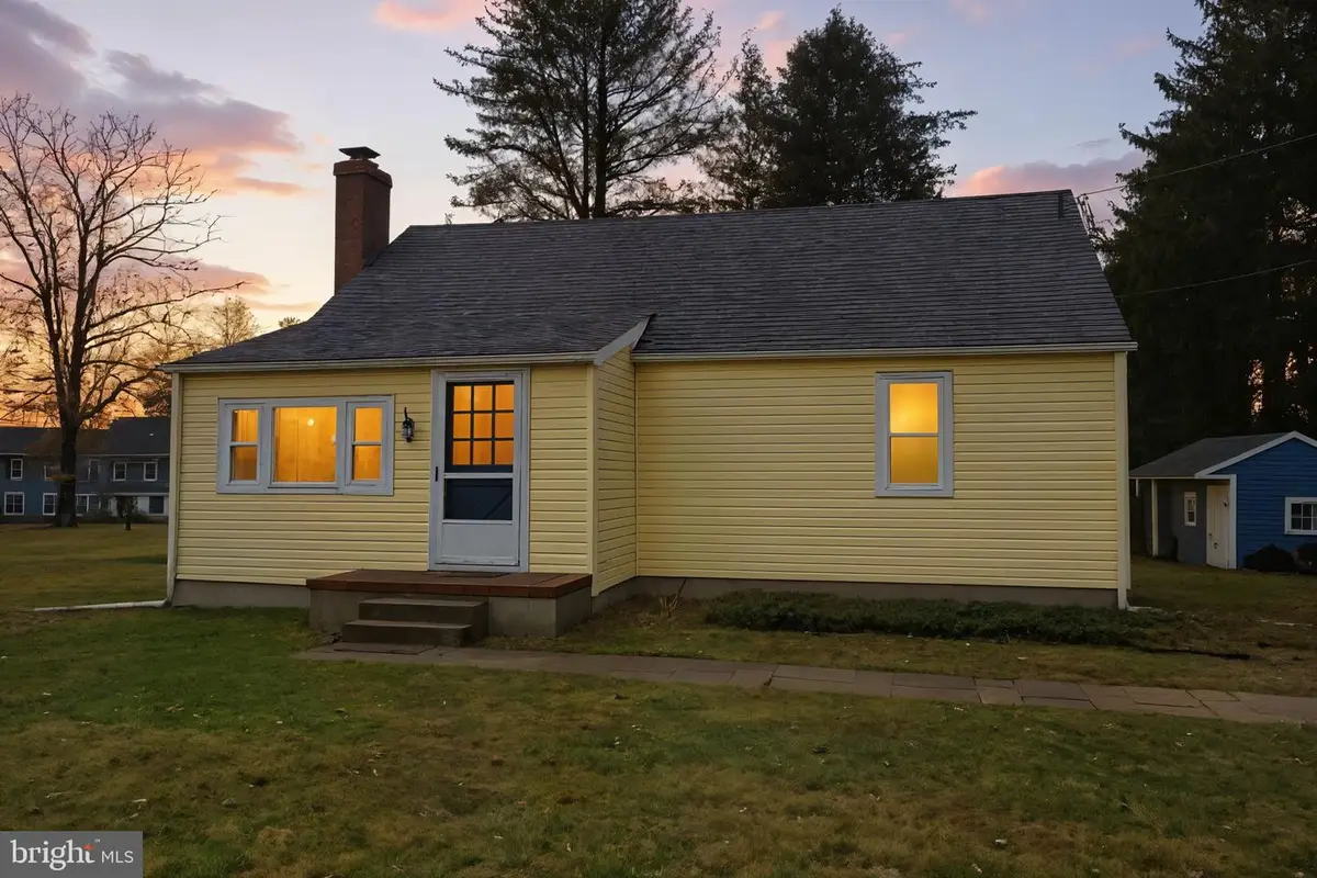 131 Crusher Rd, Hopewell, NJ 08525 - Image #1