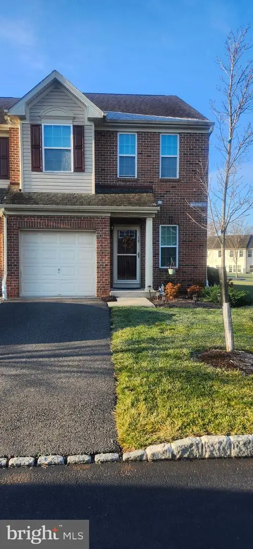 19 Sundance, HAMILTON TOWNSHIP, NJ 08619