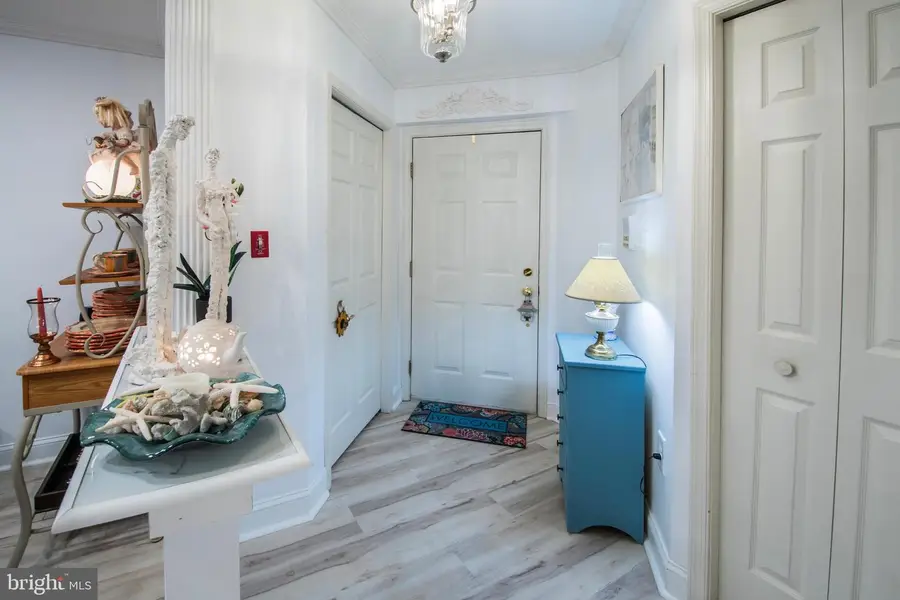 511 Mowat Cir, Hamilton Township, NJ 08690 - Image #2