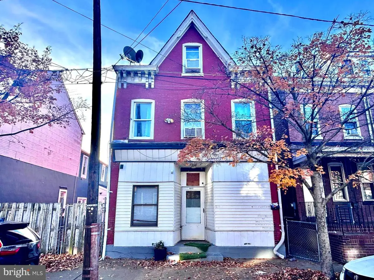 653 Beatty St, Trenton, NJ 08611 - Image #1