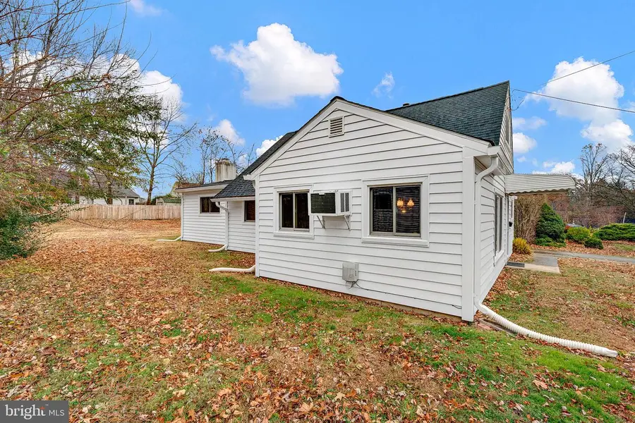 51 Farrell Ave, Trenton, NJ 08618 - Image #2