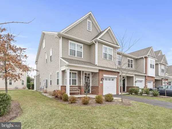 22 Tucker Way, PENNINGTON, NJ 08534