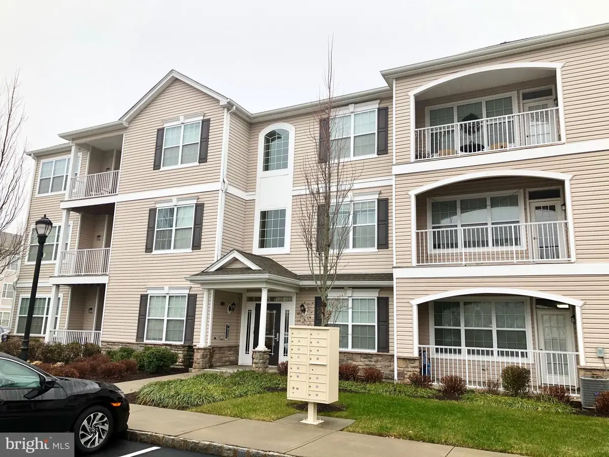 632 Timberlake Dr, Ewing Township, NJ 08618 - Image #1