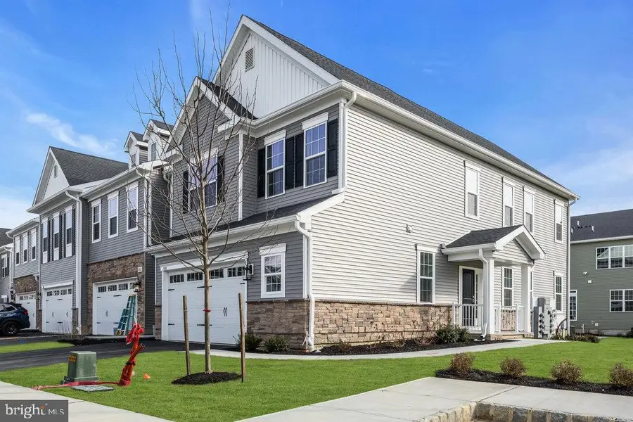 3801 Jordan Dr, West Windsor, NJ 08550 - Image #3