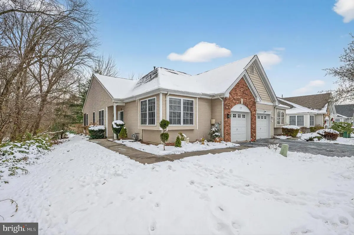 269 Meadowlark Dr, Hamilton, NJ 08690 - Image #1