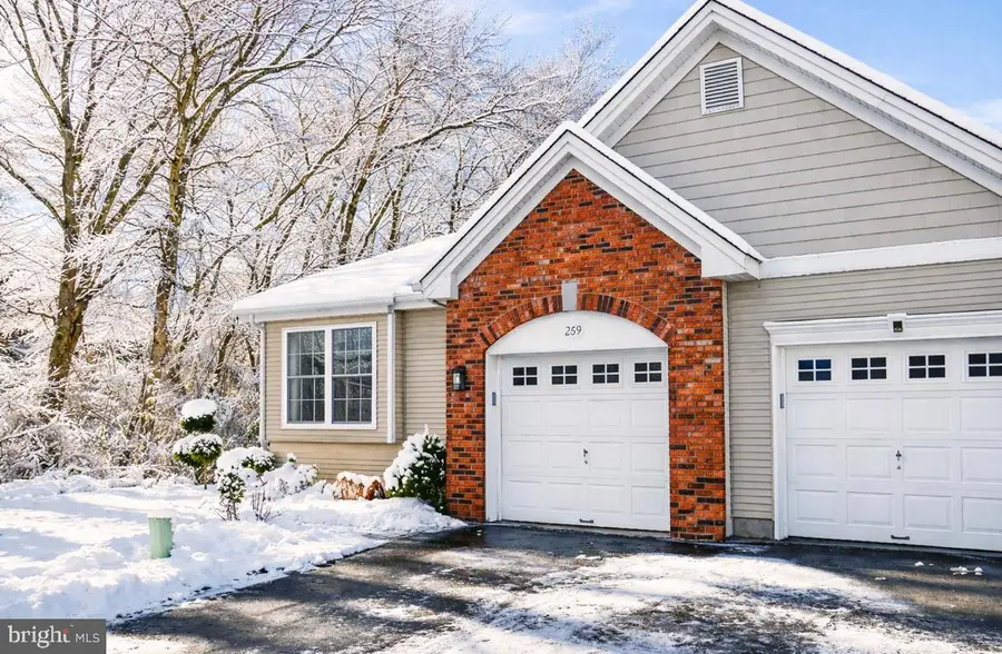 269 Meadowlark Dr, Hamilton, NJ 08690 - Image #2