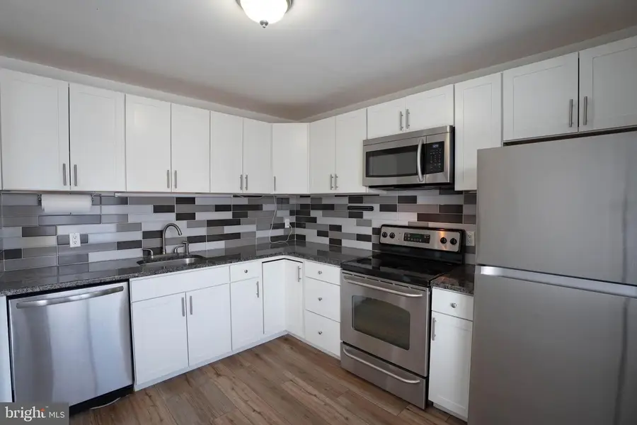 2-z-2 Avon, East Windsor, NJ 08520 - #3