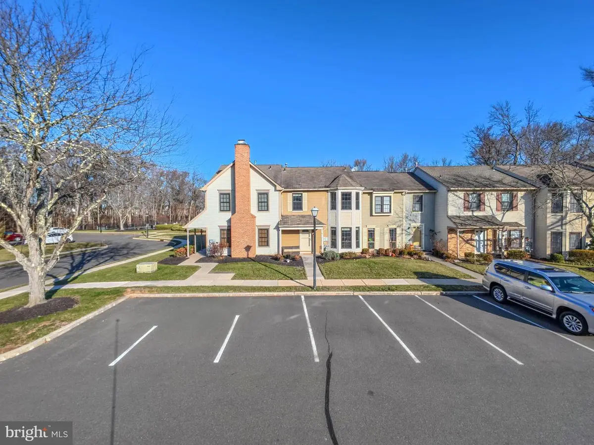 18 Devon Ct, Robbinsville, NJ 08691 - Image #1