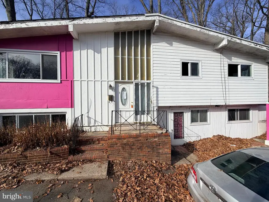 1498 Stuyvesant Ave, Trenton, NJ 08618 - Image #2