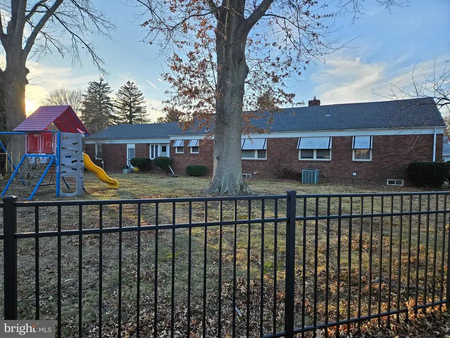 51 N Crest Ave, Hamilton, NJ 08690 - Image #3