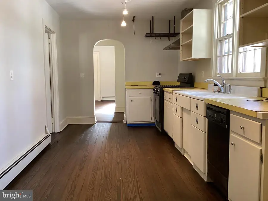 370 Eggerts Crossing Rd, Lawrenceville, NJ 08648 - Image #3