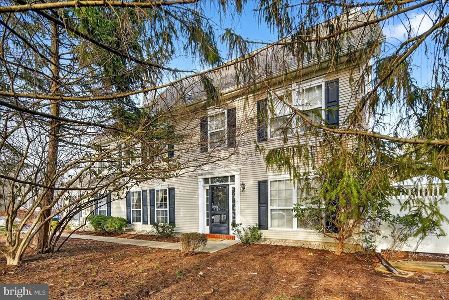 200 Amberleigh Dr, Pennington, NJ 08534 - Image #2