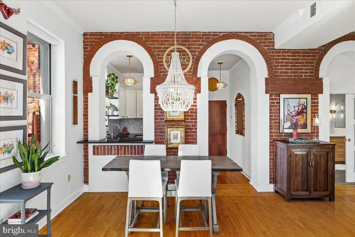 8 Academy Ct, Pennington, NJ 08534 - Image #1