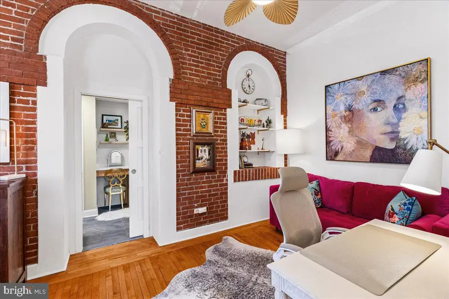 8 Academy Ct, Pennington, NJ 08534 - Image #2