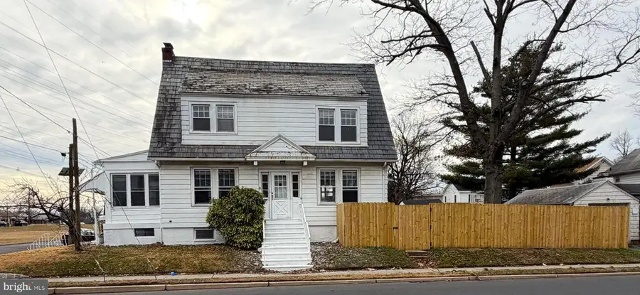 91 Irvington Pl, Trenton, NJ 08610 - Image #3