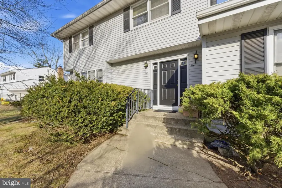 10 Hawthorne Ln, East Windsor, NJ 08520 - Image #2