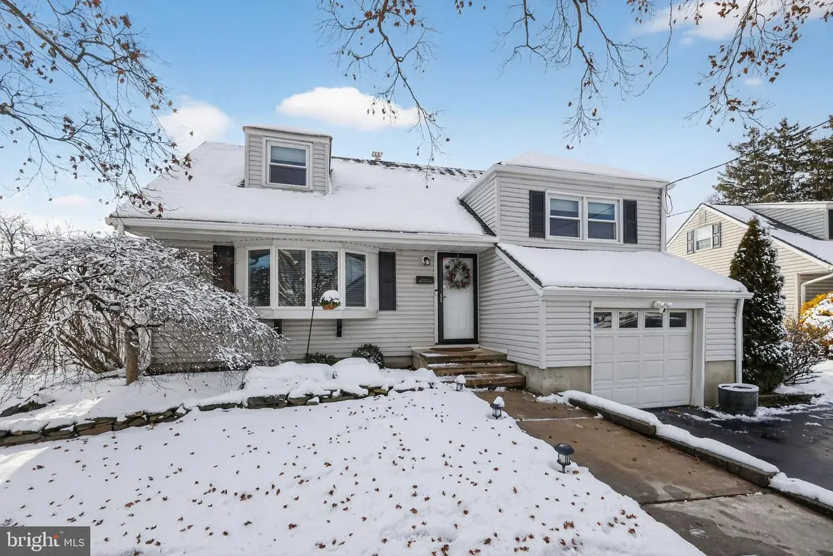 14 Miry Brook Rd, Hamilton, NJ 08690 - Image #1