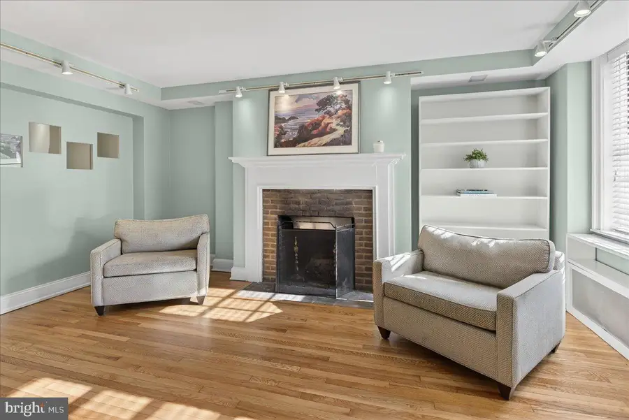 25 Palmer Sq W #e, Princeton, NJ 08542 - Image #3