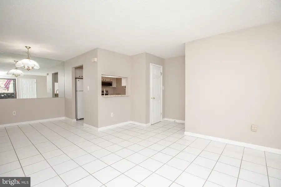 6 Bozarth Ct, Hamilton, NJ 08690 - Image #3