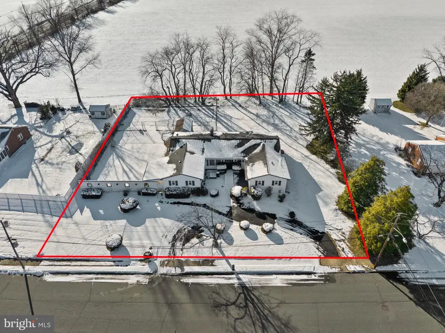 11 Drialo Dr, Allentown, NJ 08501 - Image #2