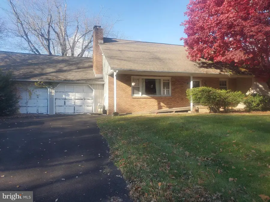 414 Lambertvl Hopewell, Hopewell Township, NJ 08530 - #2