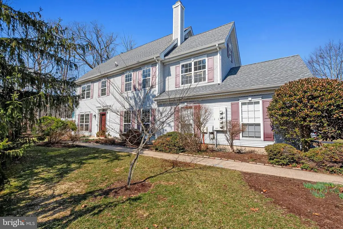 301 Pebble Creek Ct, Pennington, NJ 08534 - #1