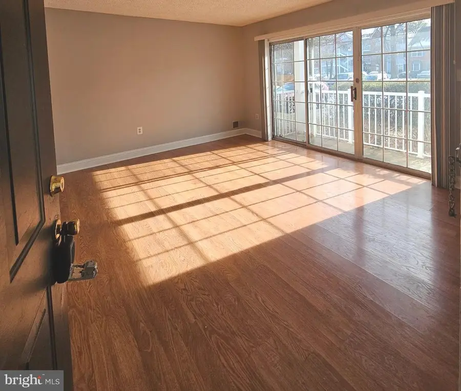 14 Versailles Ct, Trenton, NJ 08619 - Image #2