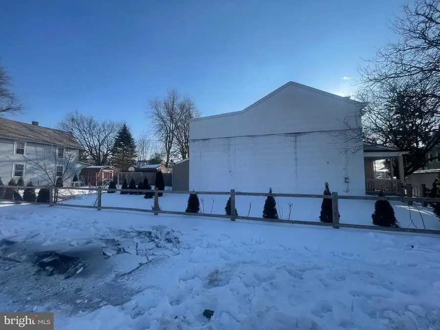 1004 William St, Hamilton, NJ 08610 - #2