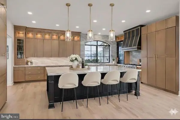 106 Quaker Rd, PRINCETON, NJ 08540