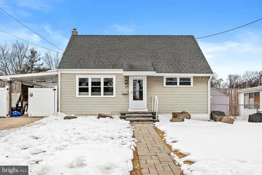 24 Soloff Dr, Hamilton, NJ 08610 - #2