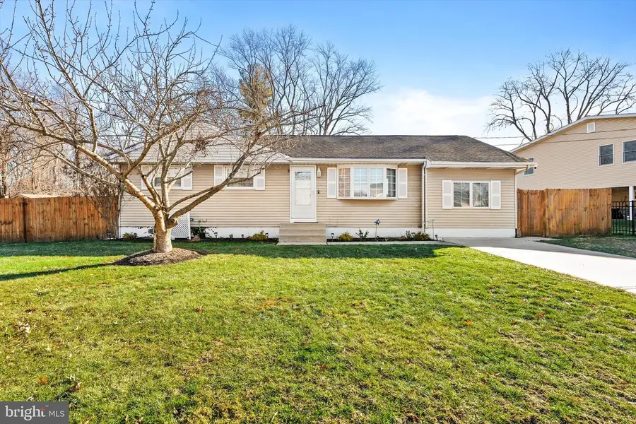 4 Imperial Dr, Hamilton, NJ 08690 - #3