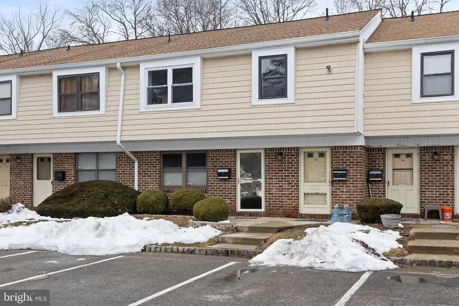 1306 Silver Ct, Hamilton, NJ 08690 - #2