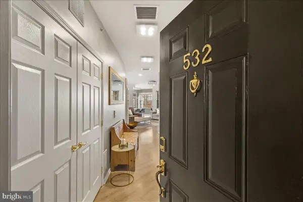 532 Timberlake Dr, EWING, NJ 08618