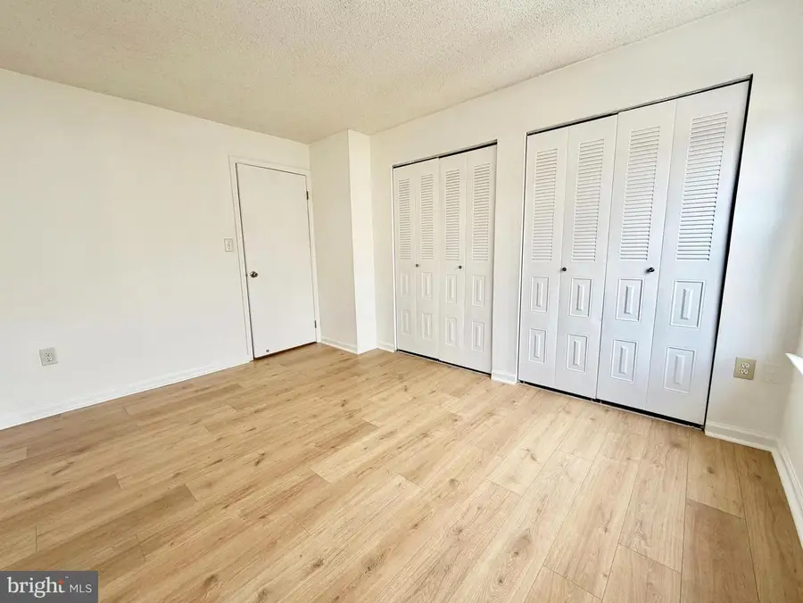 6 Holly Ct, Hamilton, NJ 08619 - #2