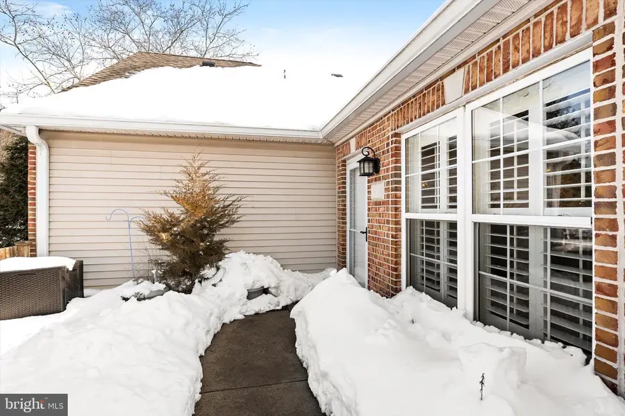 55 Woolsey Ct, Pennington, NJ 08534 - #2