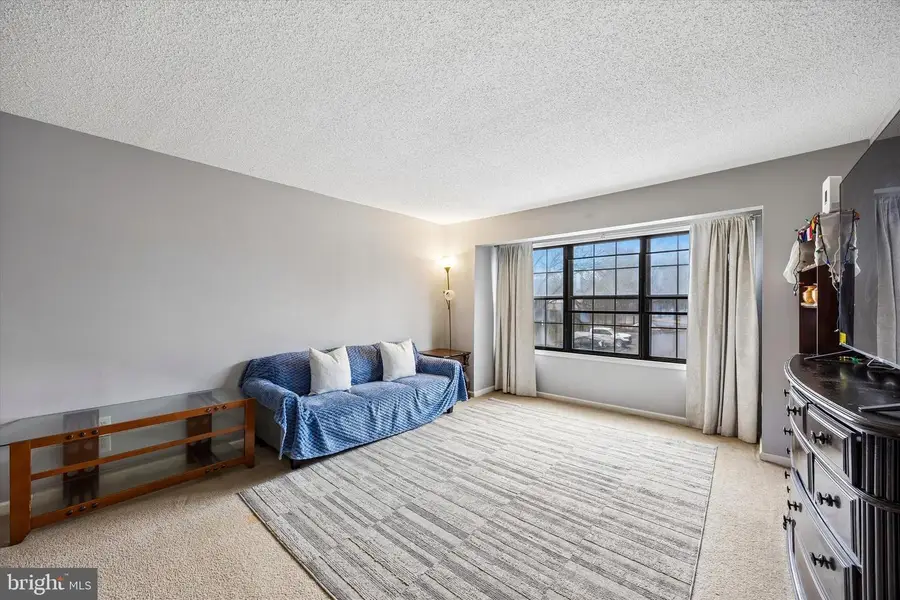 9 Alburtus Ct, Lawrenceville, NJ 08648 - #2