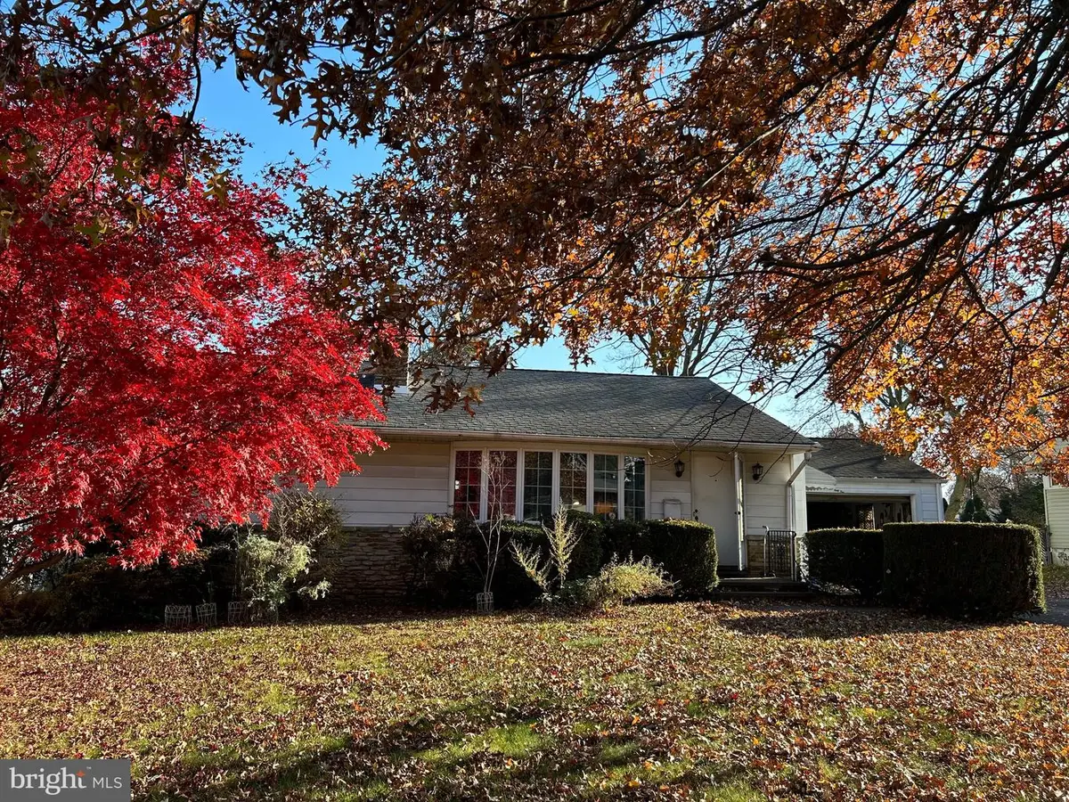 134 Villanova Dr, Lawrence, NJ 08648 - #1