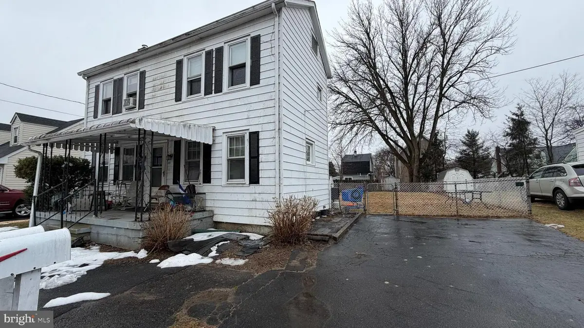 31 Bismark Ave, Hamilton, NJ 08610 - #1