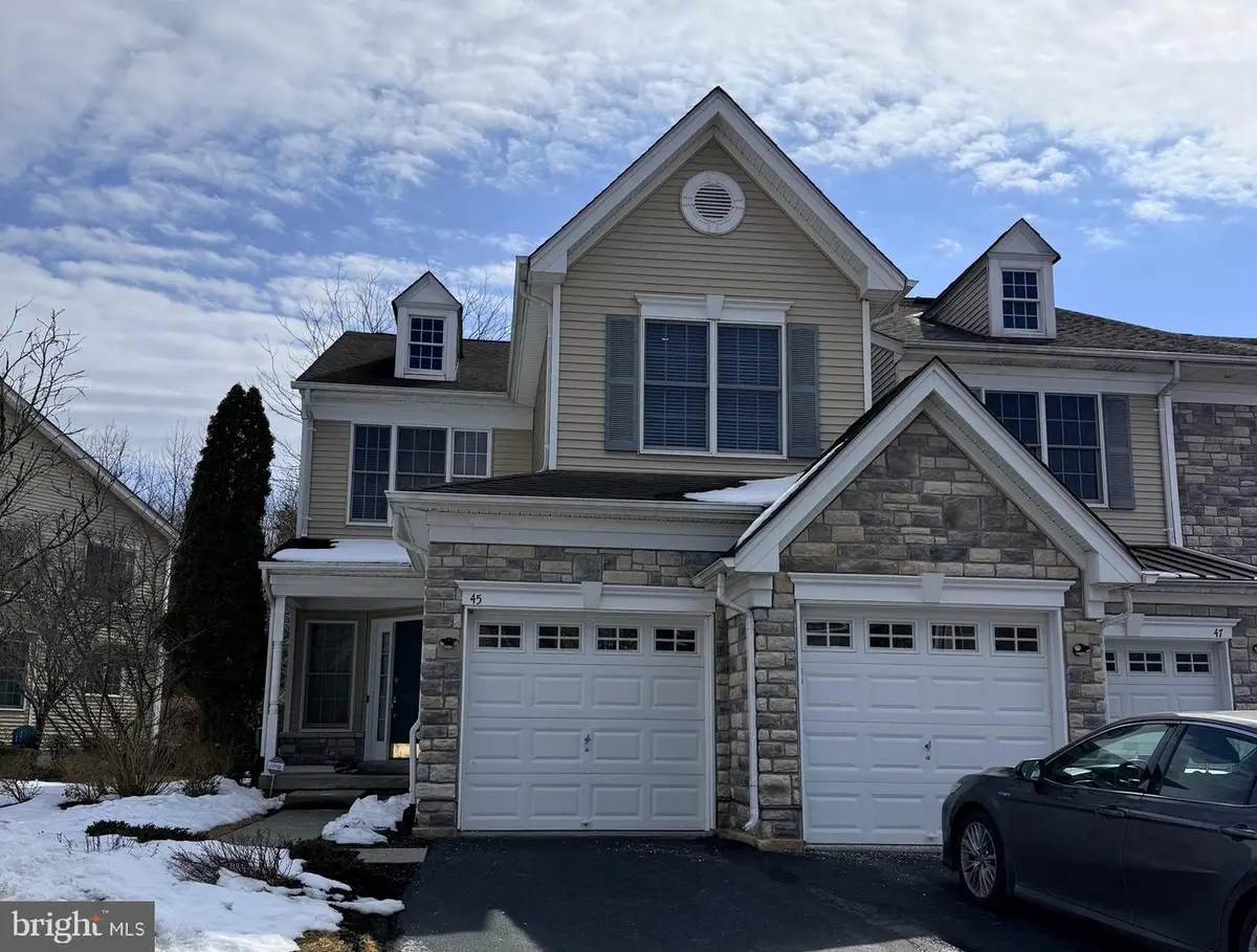45 Tree Swallow Dr, Princeton, NJ 08540 - #1