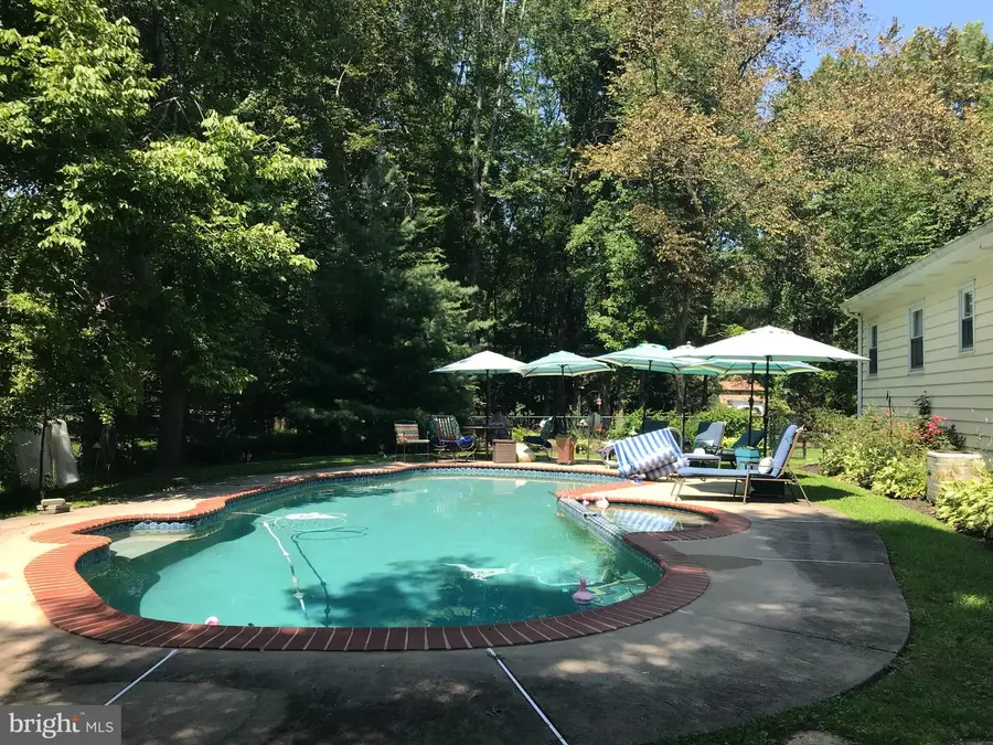 6 Sparrow Ct, Ewing, NJ 08638 - #3